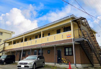 50,000DK青森県八戸市大字売市字鴨ケ池南向きの明るいお部屋でサンルーム付きです。中心ｊ部へ徒歩圏内です。ドラッグストア、コンビニ徒歩圏内ですよ。